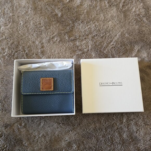 Dooney & Bourke Pebble Grain Small Flap Credit Card Wallet Teal Blue NIB NWT - Picture 2 of 14